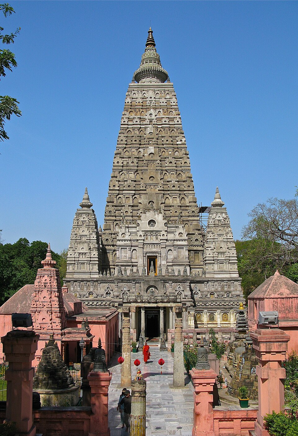 The Mahabodhi Temple rising above its courtyard in Bodh Gaya